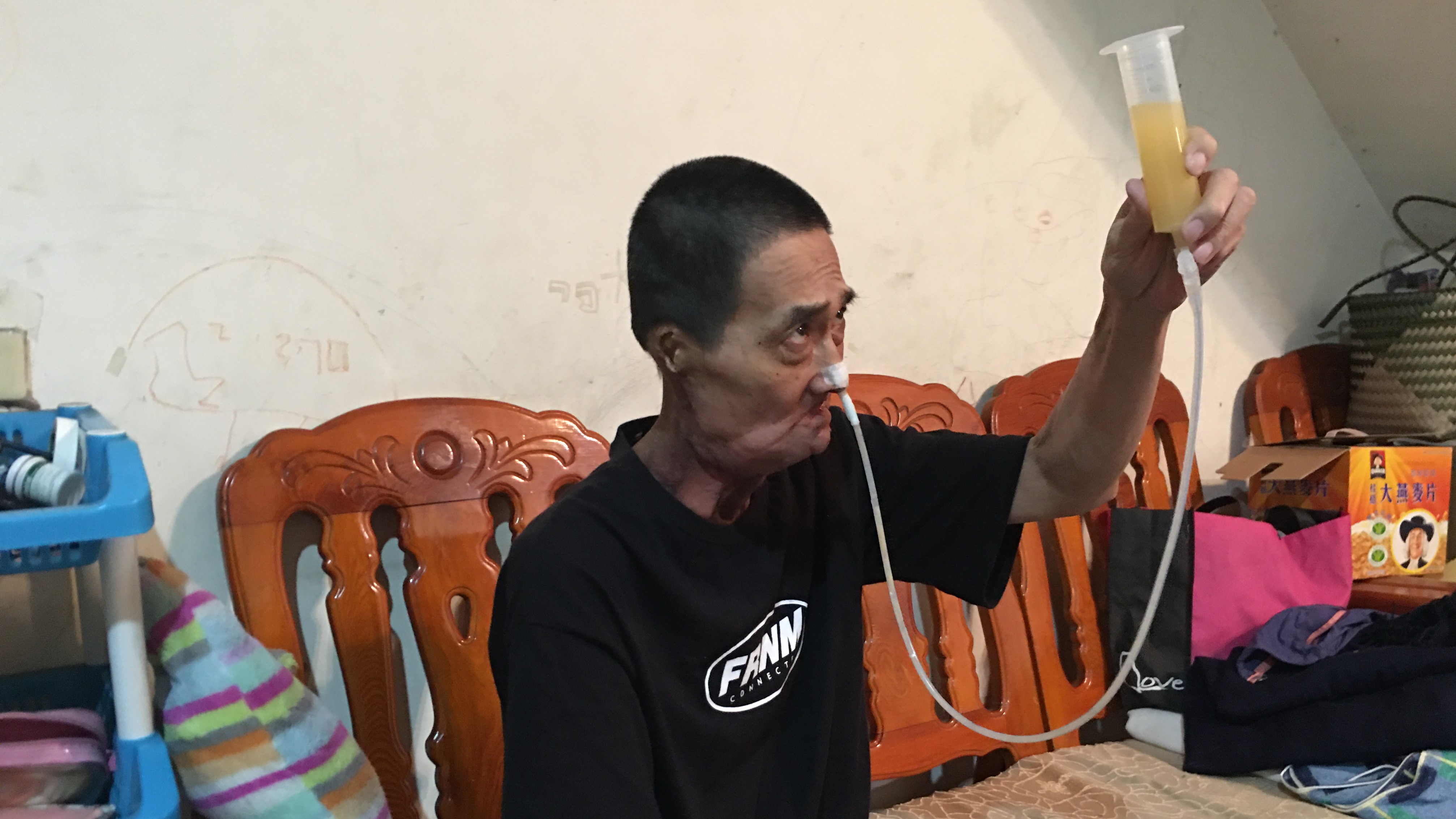 張峻庭盼能將癌病醫好,陪顧外孫女長大。向高彬攝 張峻庭盼能將癌病醫好,陪顧外孫女長大。向高彬攝
