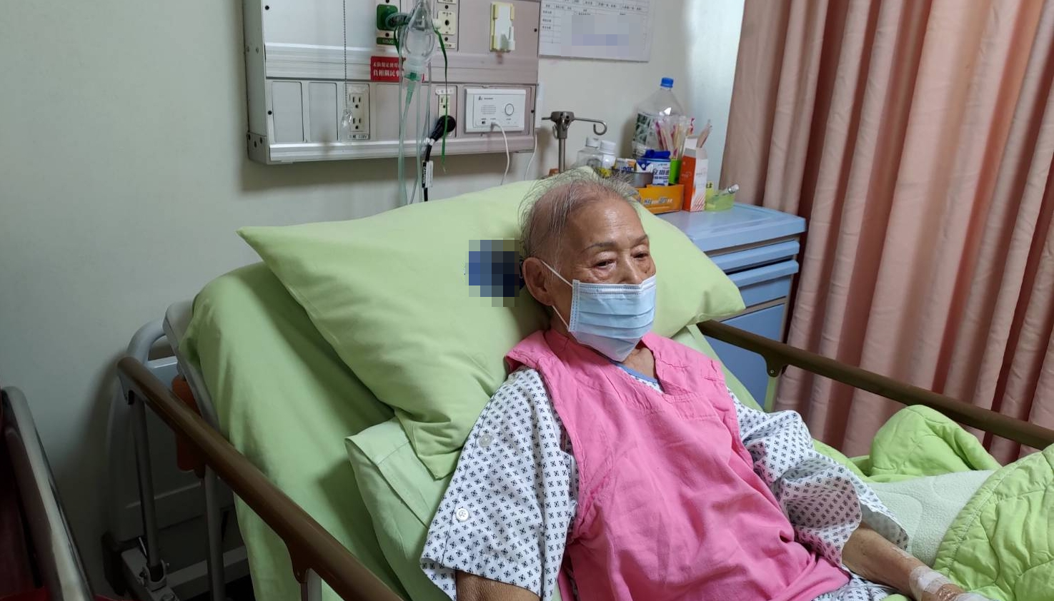 阿瑩74歲婆婆罹乳癌末期。(阿瑩提供) 阿瑩74歲婆婆罹乳癌末期。(阿瑩提供)